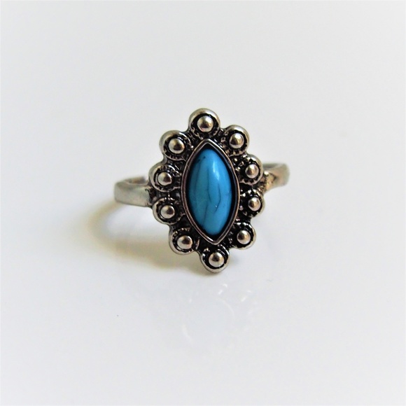 Vintage Jewelry - Blue Stone & Silver VTG Ring Mix/Match Sale 2/$10!